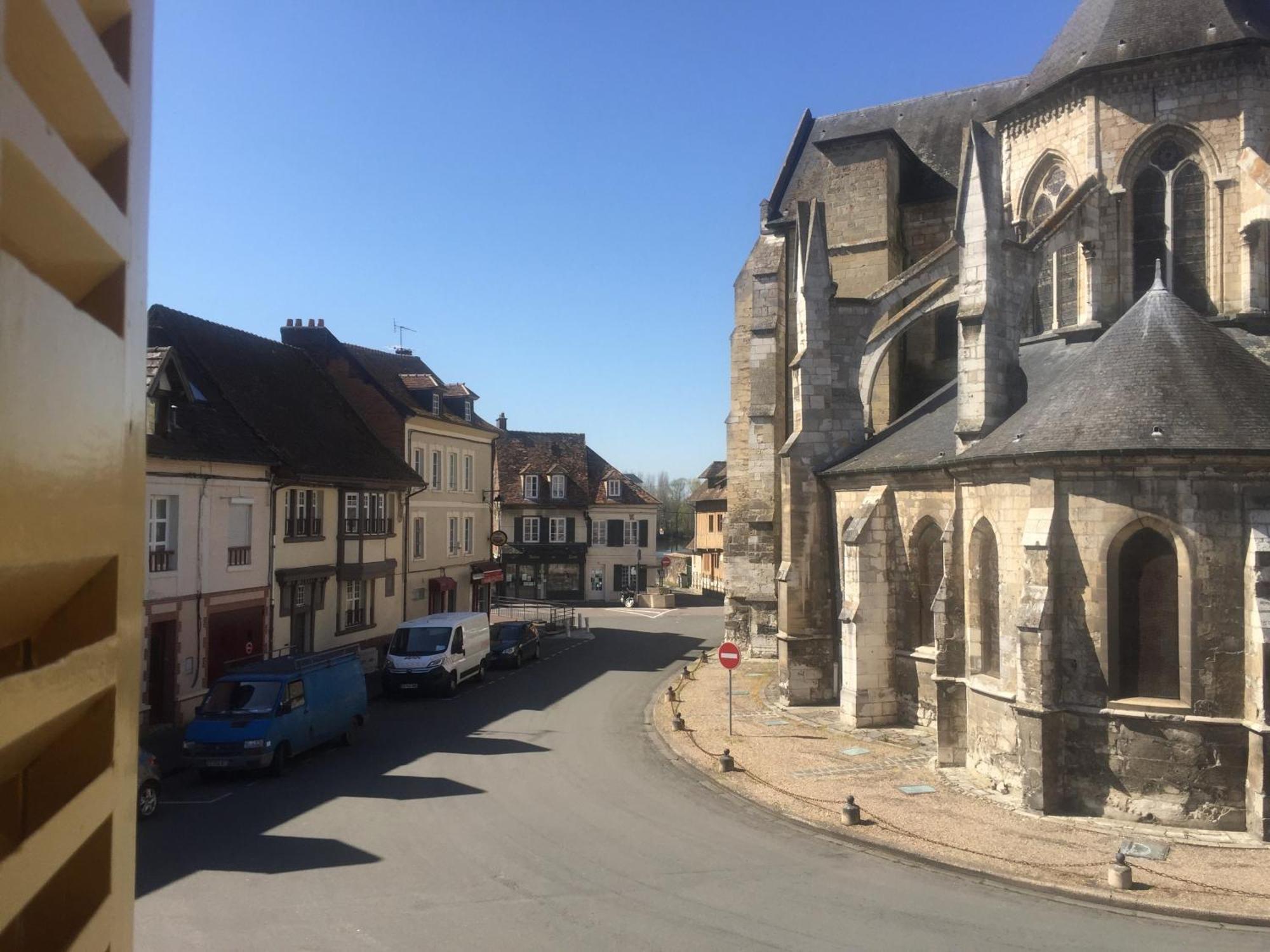 Chambre Saint-Sauveur Les Andelys Exterior foto